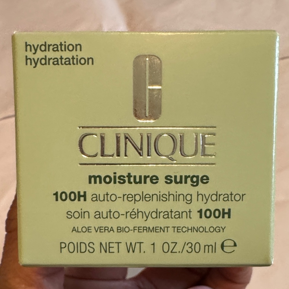Clinique Moisture Surge 100H Hydrator - Light Green